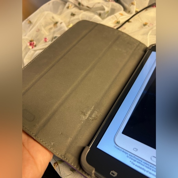 Samsung Galaxy Tab 4 Tablet 7” Display - Picture 5 of 5